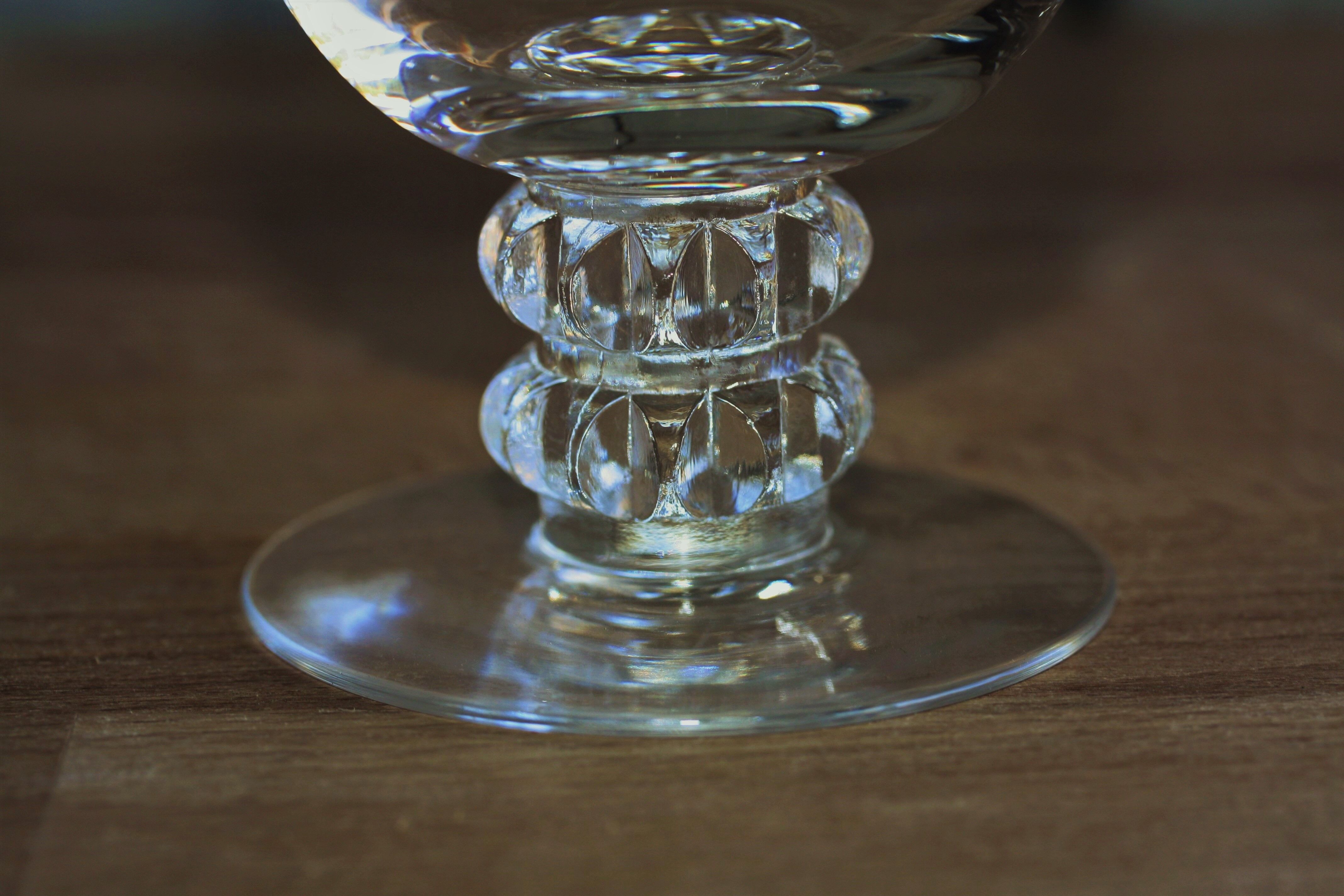 Series of 6 Lalique crystal wine glasses model Vougeot