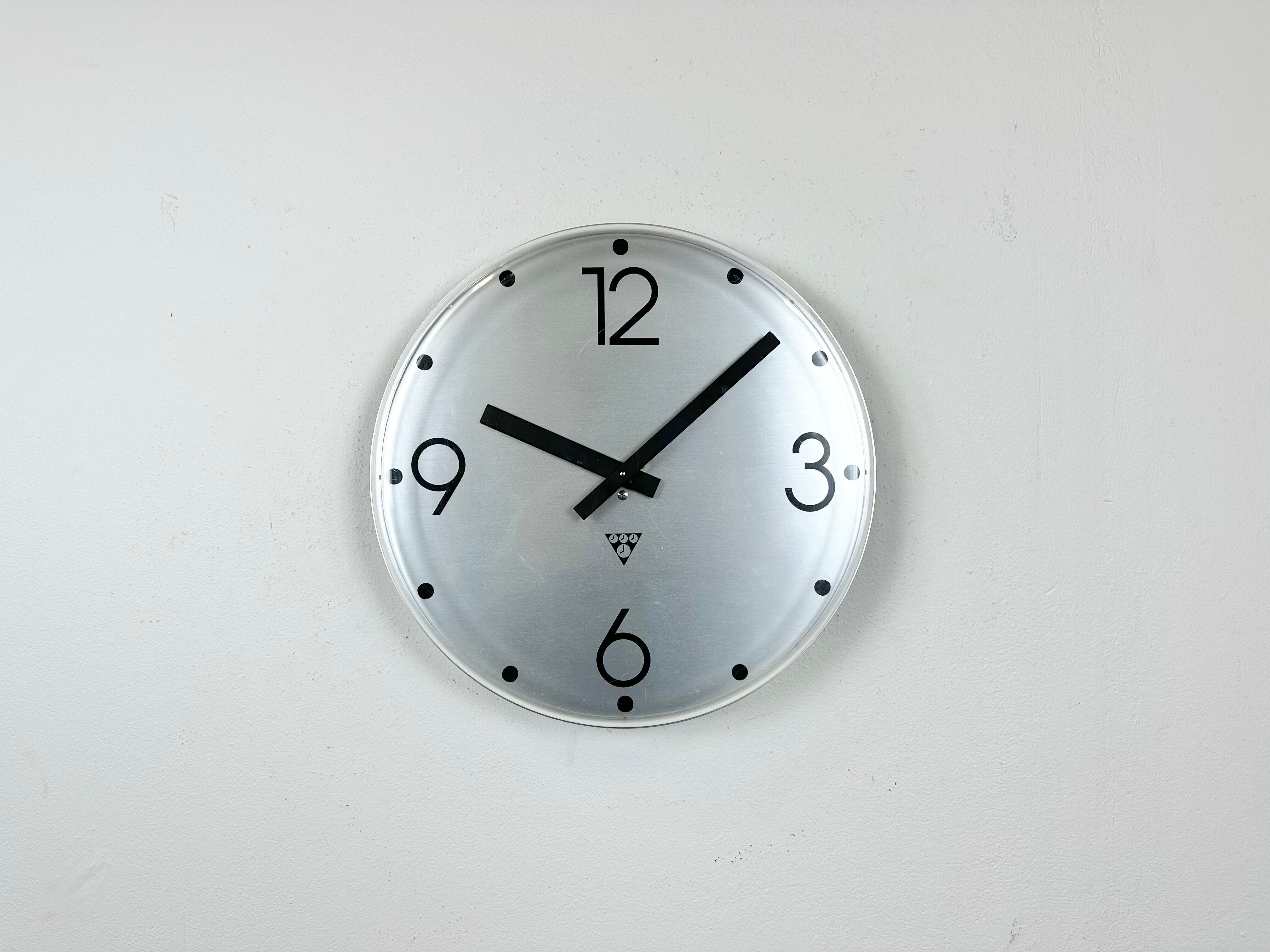 Vintage Office Wall Clock from Pragotron, 1980s