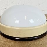 Applique, plafonnier industriel en bakélite et verre opalin, années 1950