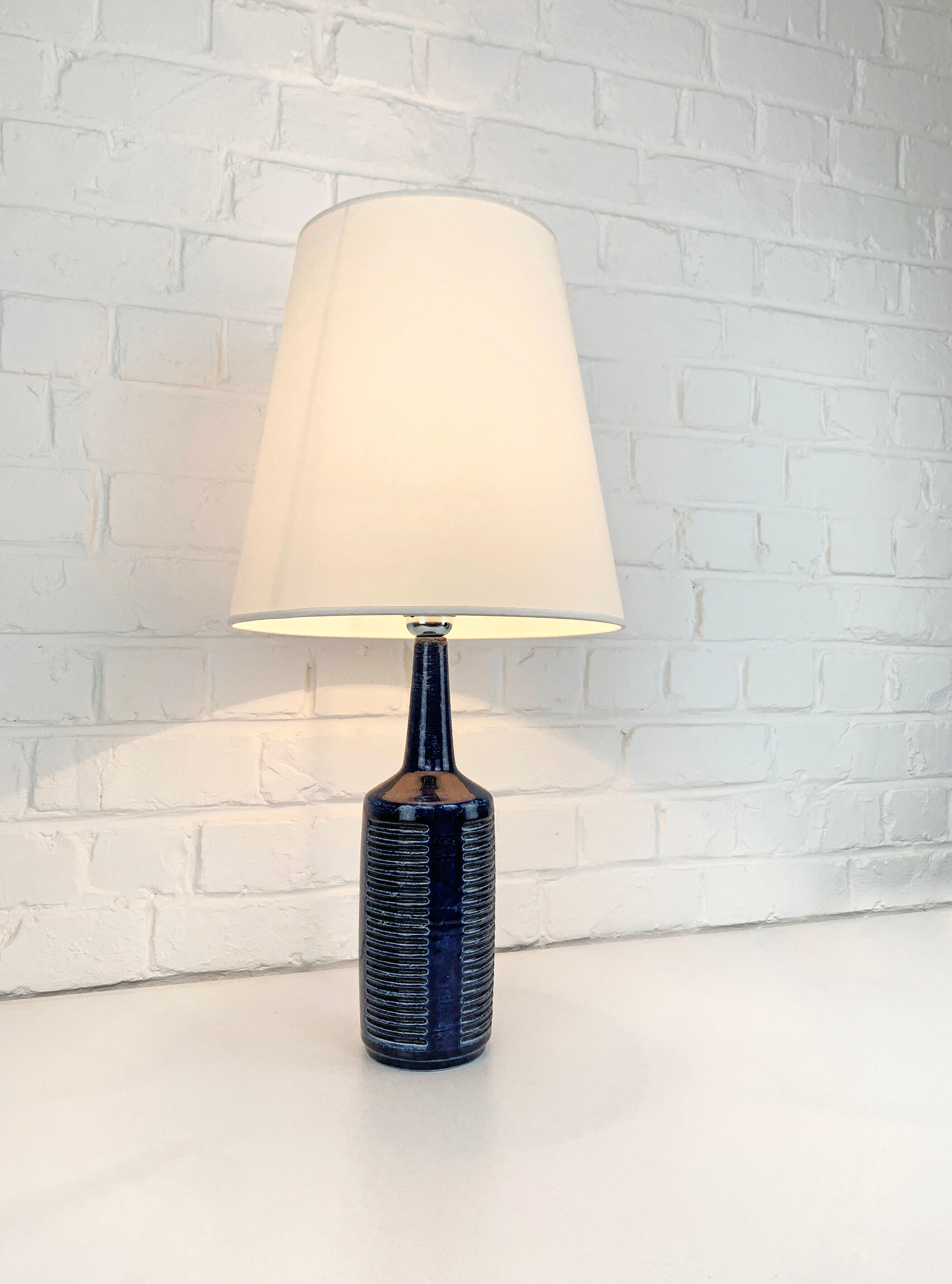 DL30 ceramic table lamp, Per Linnemann-Schmidt for Palshus, Denmark, 1960s