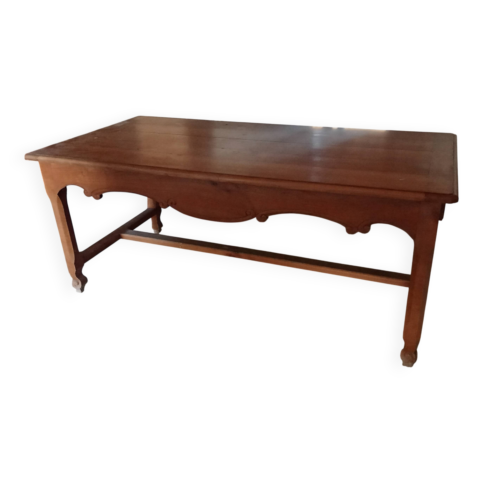 Farm table in cherry wood.