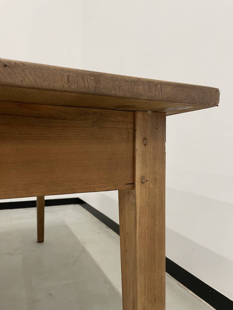 Pine farmhouse table 160 x 110 cm