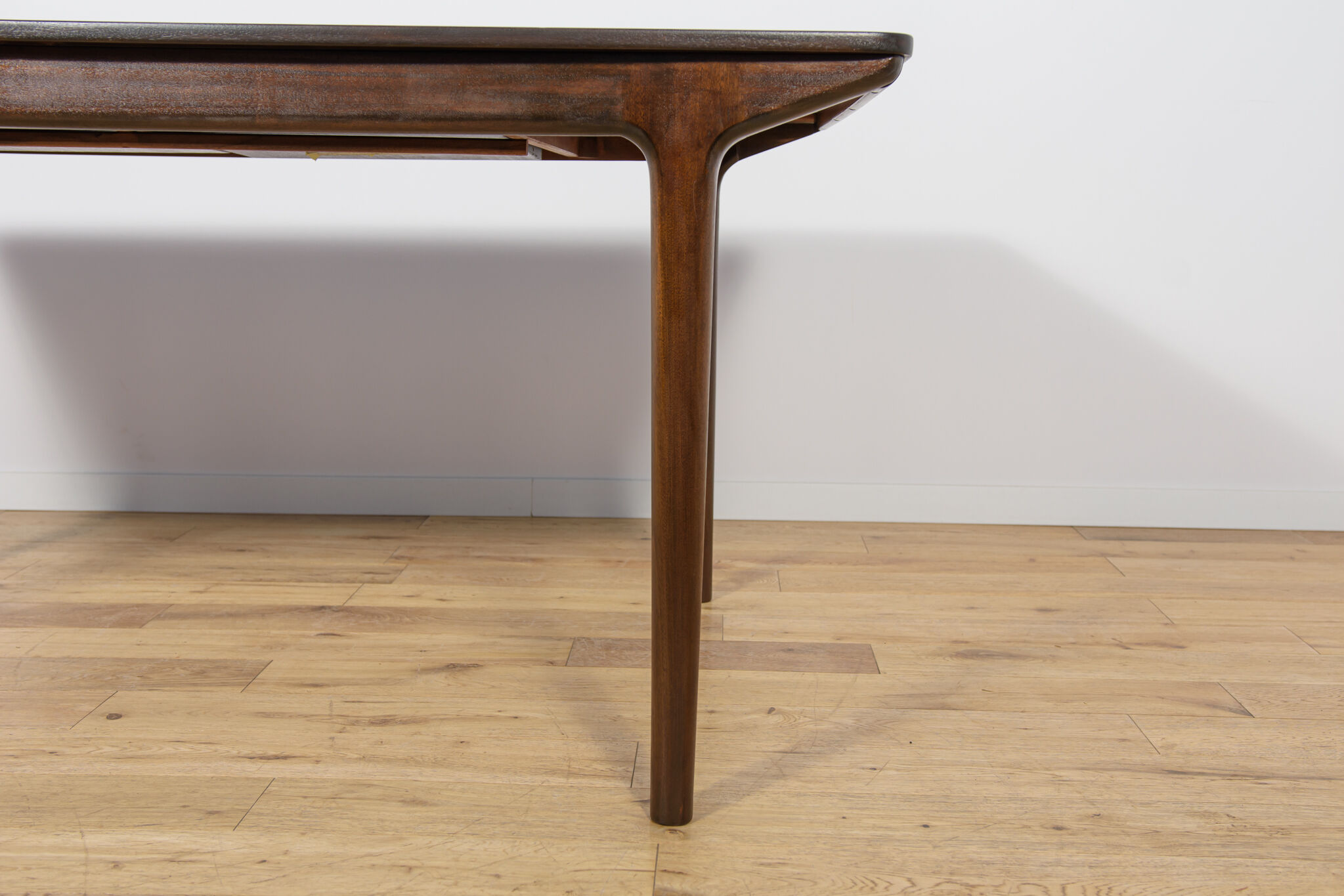 Mid-Century Modern Extendable Dining Table in Teak from McIntosh, 1960s
