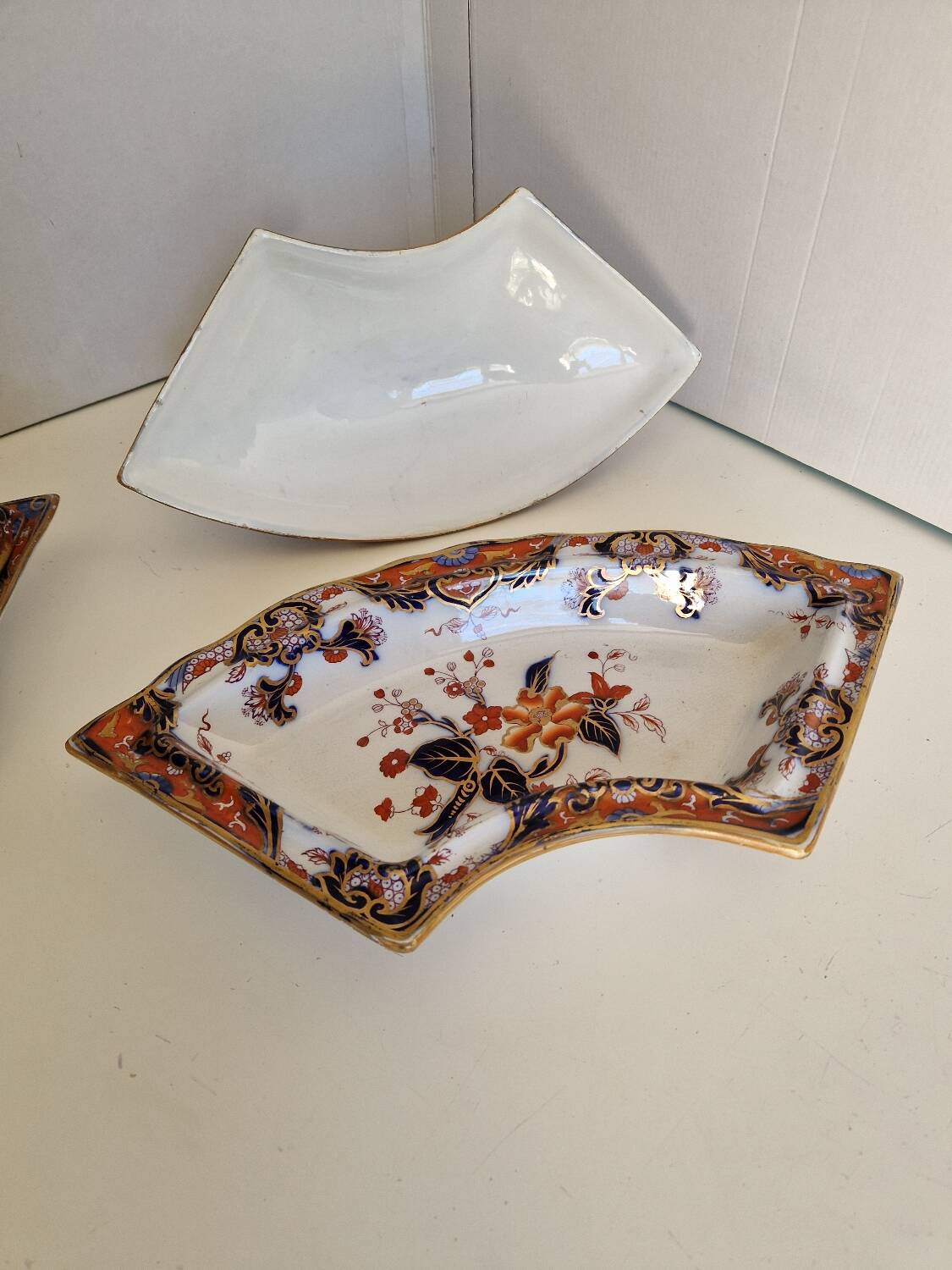 Set of 2 ceramic vegetable dishes, to be defined