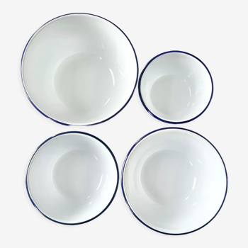 Set of 4 bowls in white and navy enamelled sheet metal