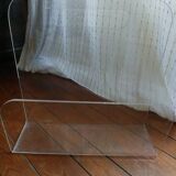 Plexiglas magazines rack