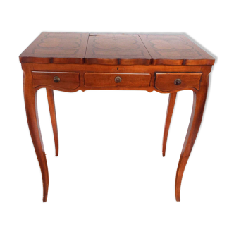 Table dressing table worker