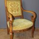 Paire de fauteuils restauration en noyer XIX