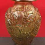Very beautiful grapevine and vine leaves glass vase, curiously unsigned 22 cm