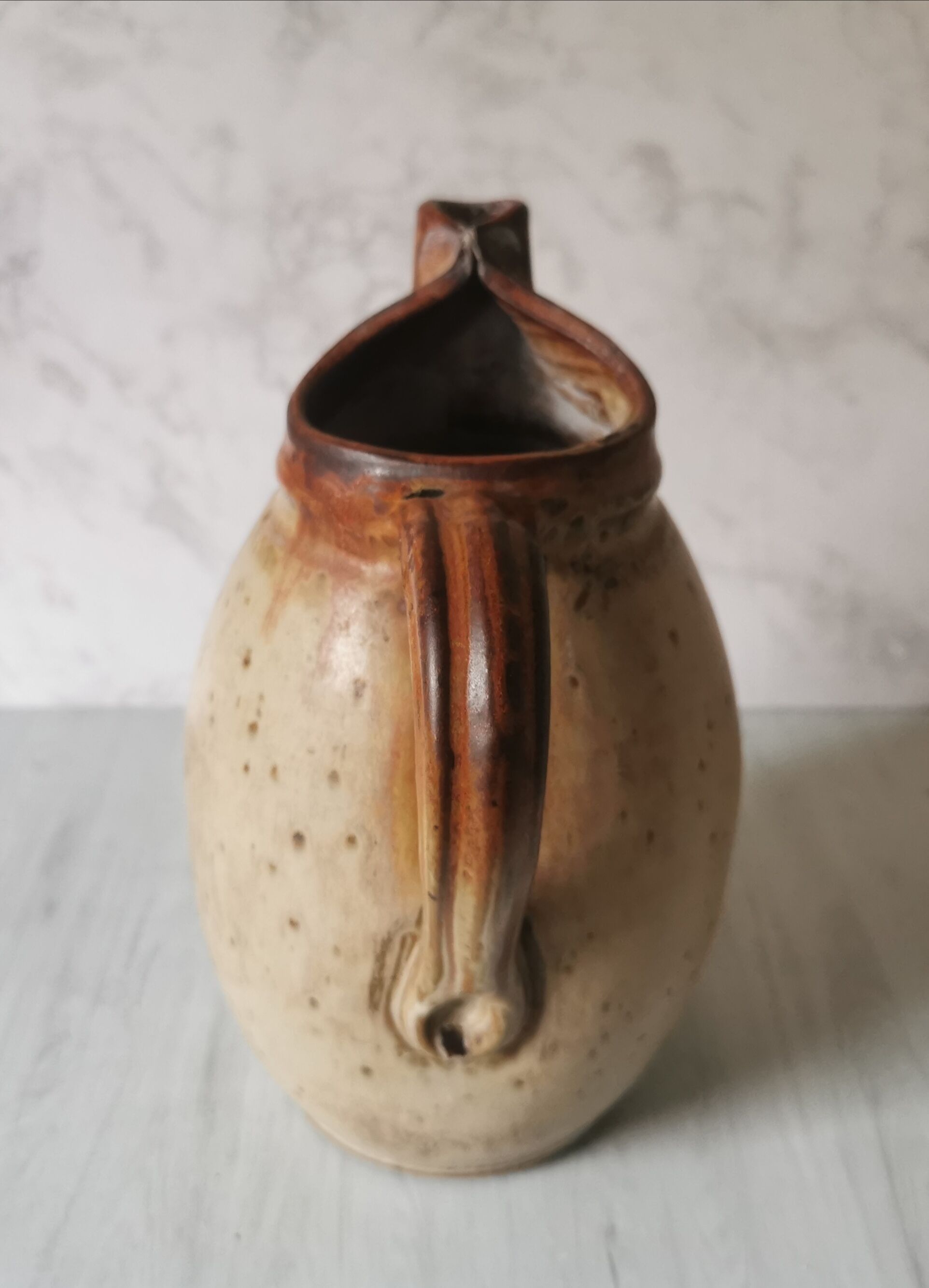 Sandstone pitcher