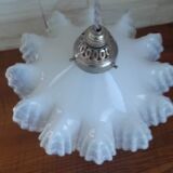 Suspension en opaline verre opalescent
