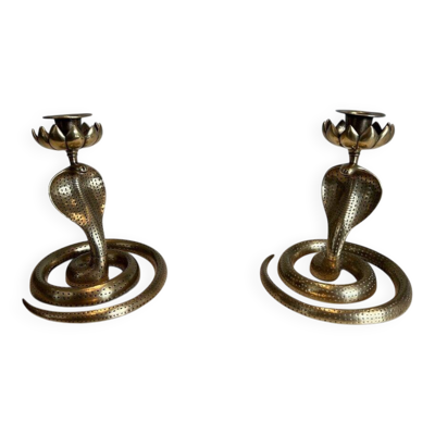 Paire de Bougeoirs en Bronze Ciselé aux Cobras, Art Déco, Travail Français,