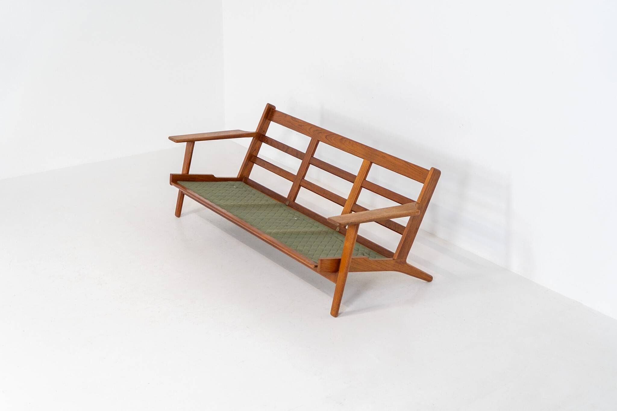 GE-290 3-seater sofa in oak by Hans J. Wegner for Getama