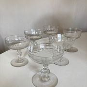 Set of 6 glasses of champagne 19th with flat sides and scales