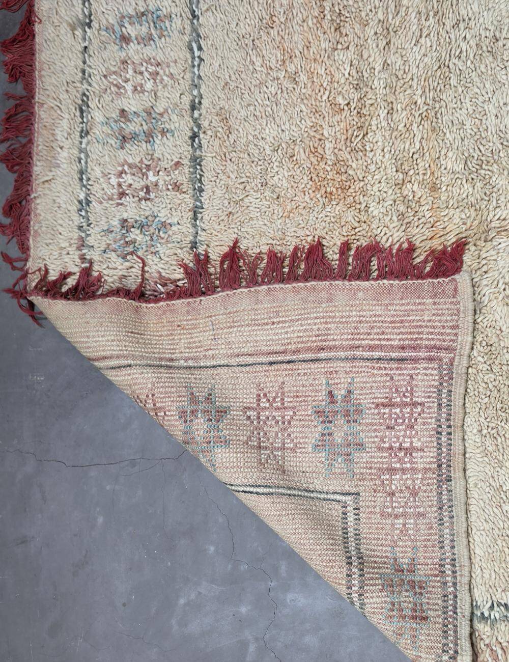 Vintage Berber Rug - 360 x 170 cm