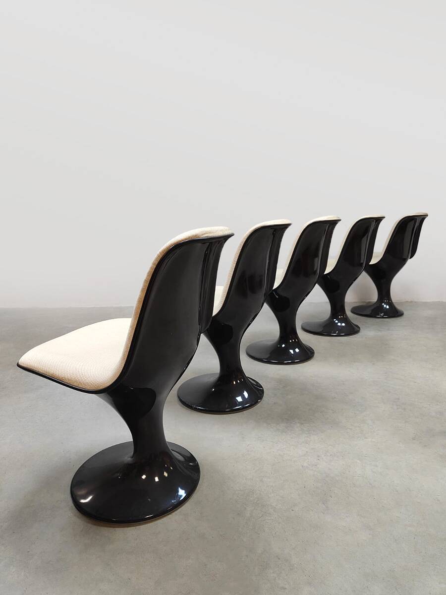 Space age Orbit dining set Markus Farner & Walter Grunder Herman Miller