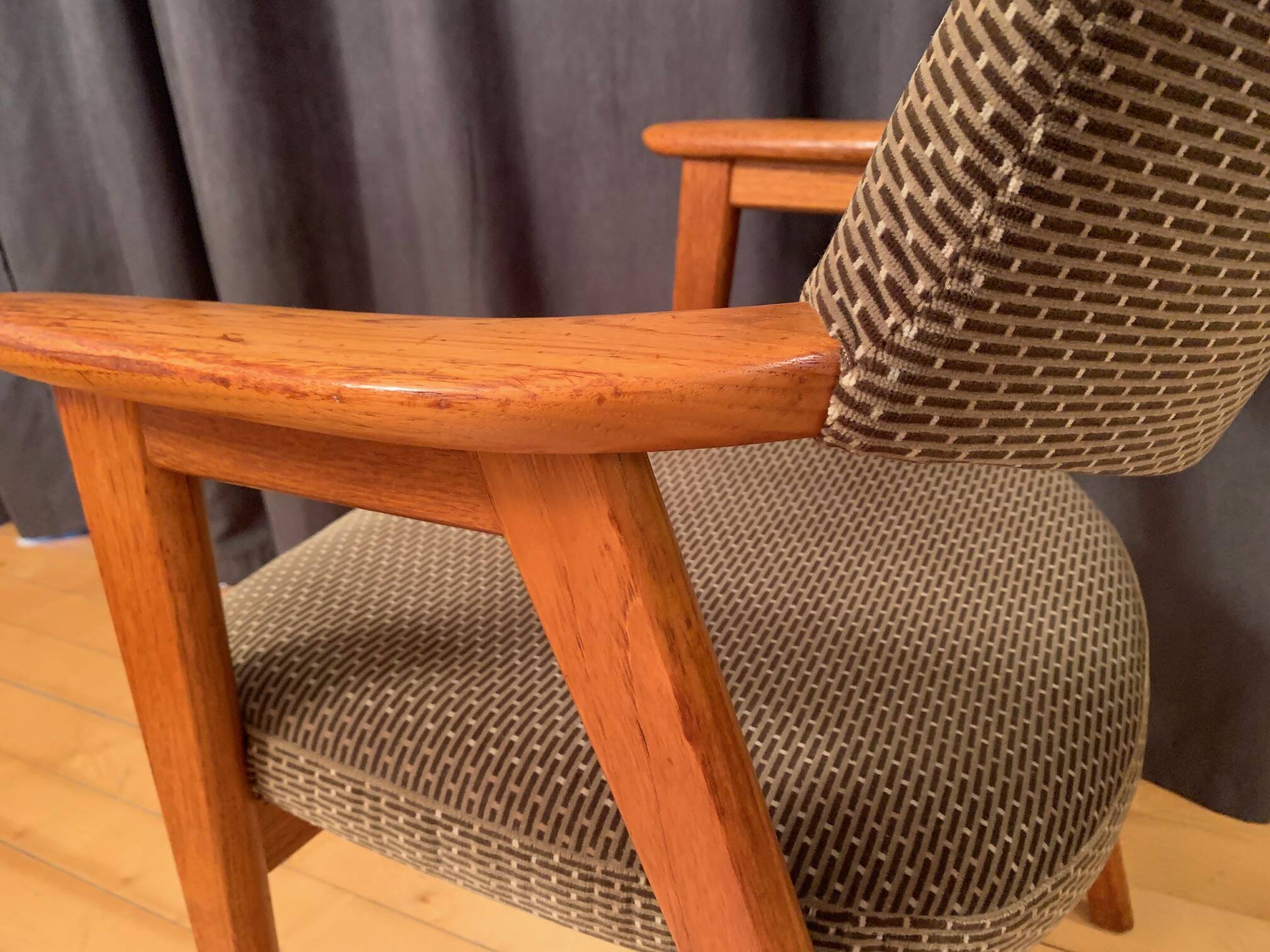 Model 43 armchair designed by Erik Kirkegaard, Høng Stolefabrik, Denmark, 1960s