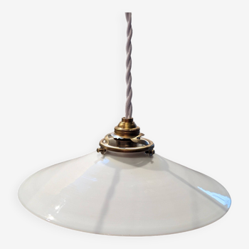 Suspension en opaline blanche, 1930