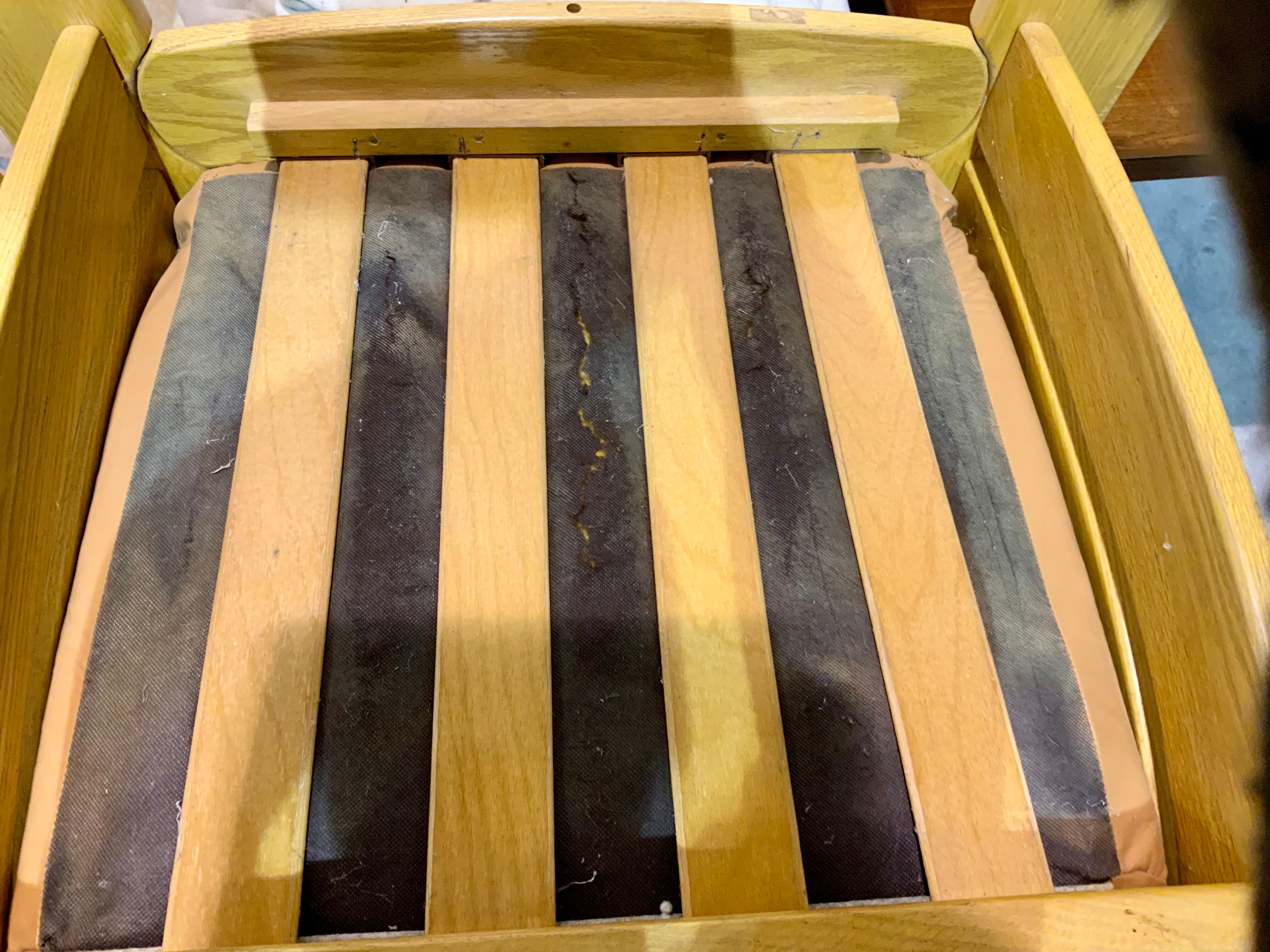 Leather and wood lounge of the Maison Regain 1950s/60s