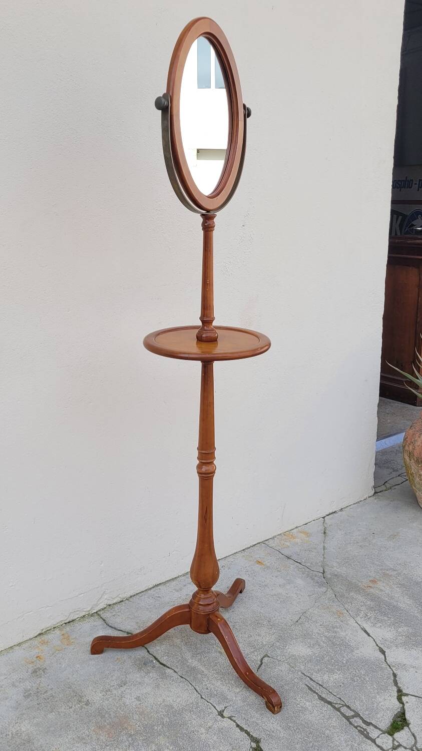 Tripod base psyché barber mirror in cherry wood with a system