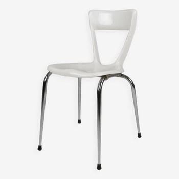 Vintage design white Gilac dining chair, France, 1960s