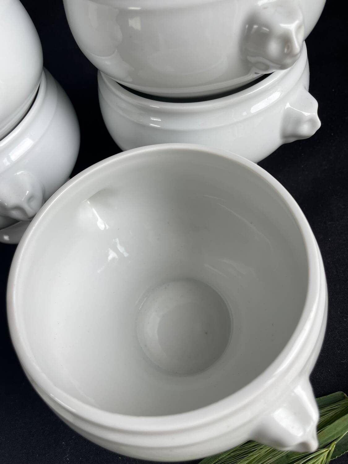 6 porcelain lion head soup bowls