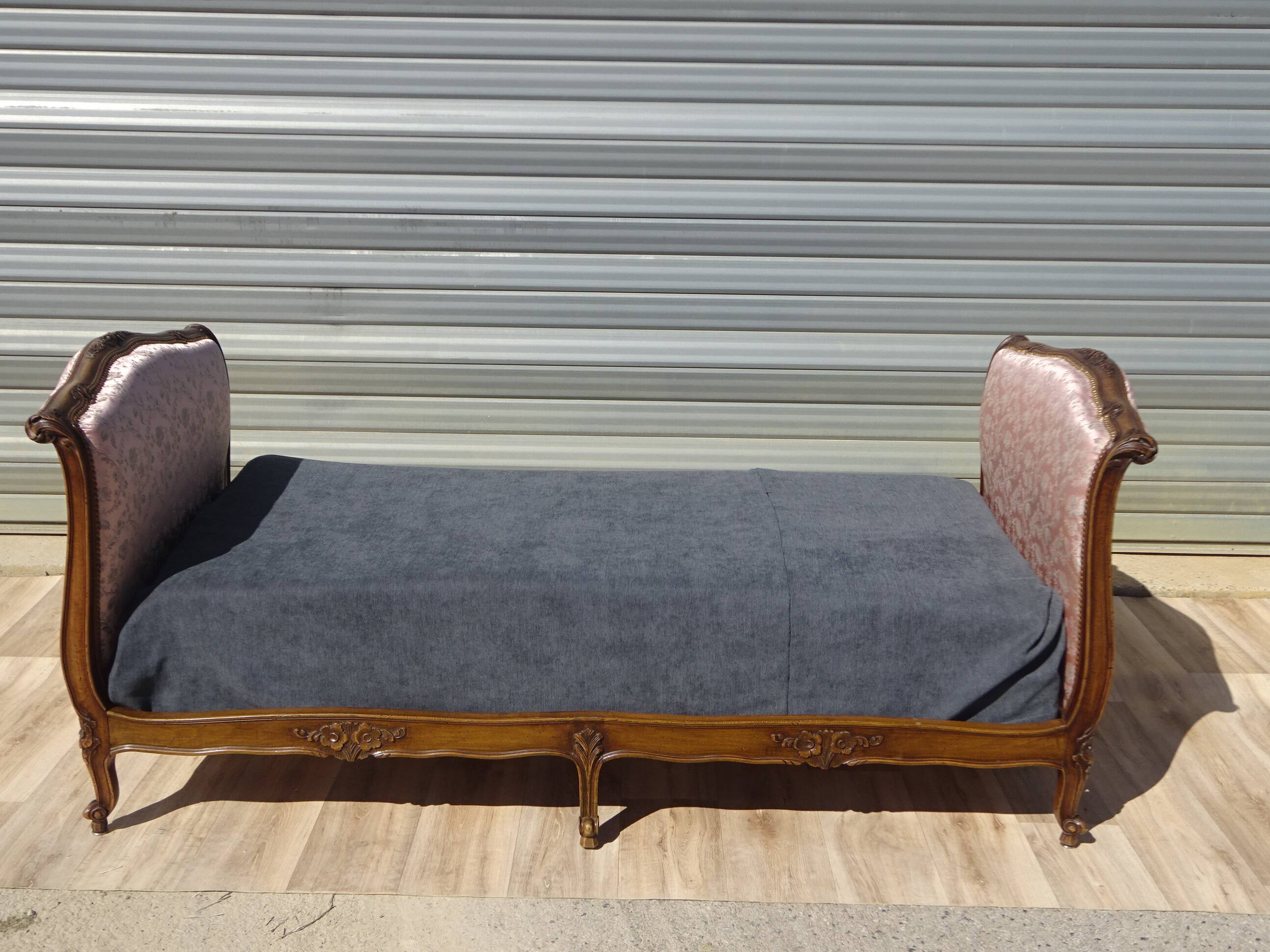 Louis XV style sofa bed