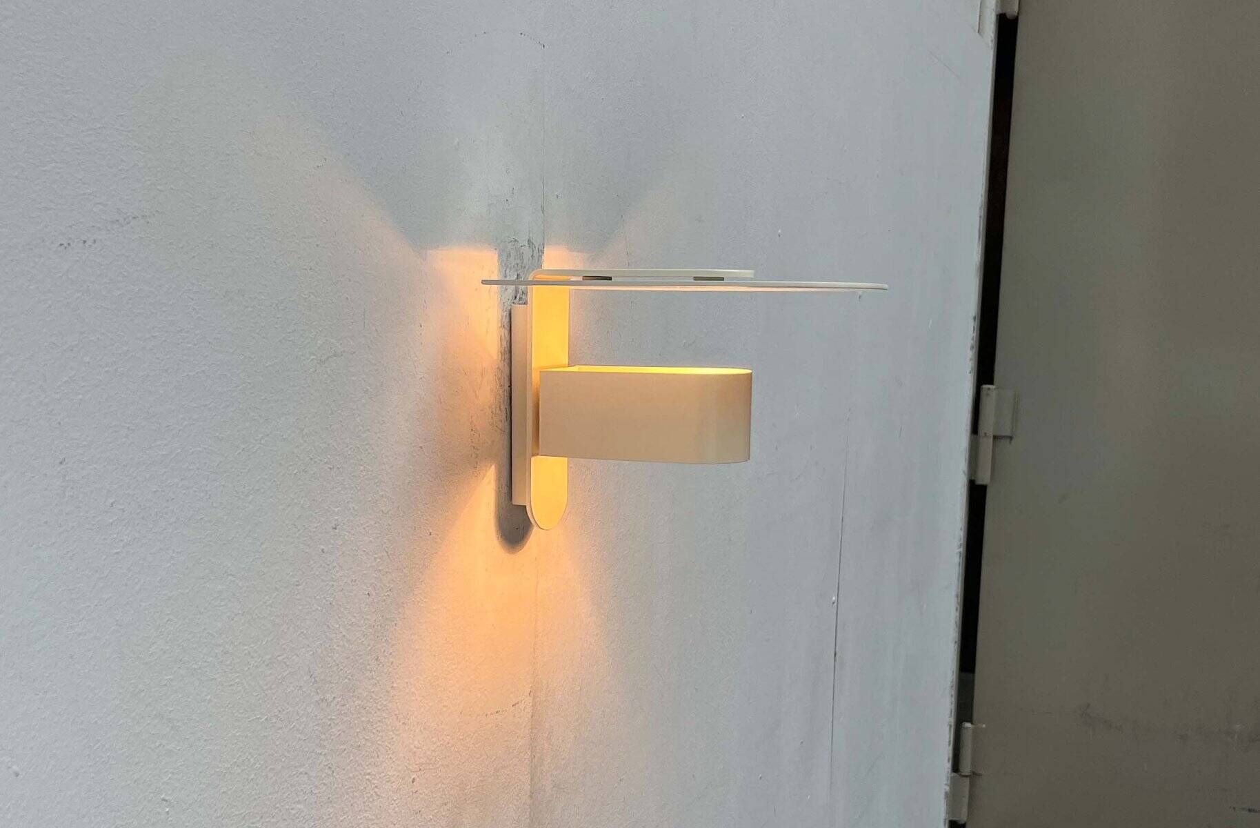 Mid-Century Modern Danish Minimalist Model 3020 Kasket Wall Lamp by Jørgen Klinkby for Lyskaer, 1960s