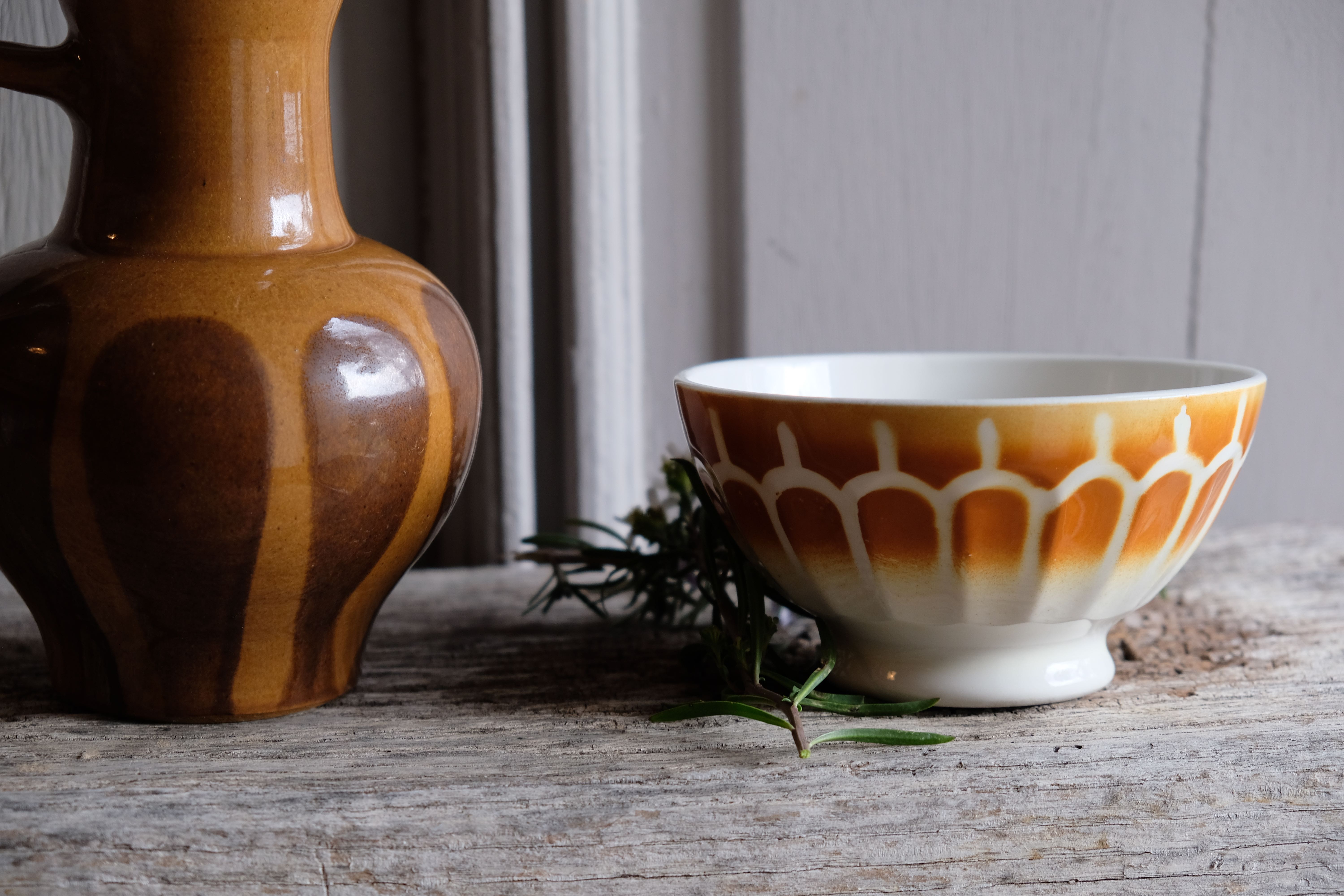 Large old bowl in arcades 50s