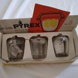 Vintage Pyrex pot-coc box