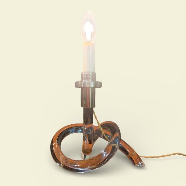 Paire de lampes « Bretzel » en lucite et laiton, par Dorothy Thorpe (1901)