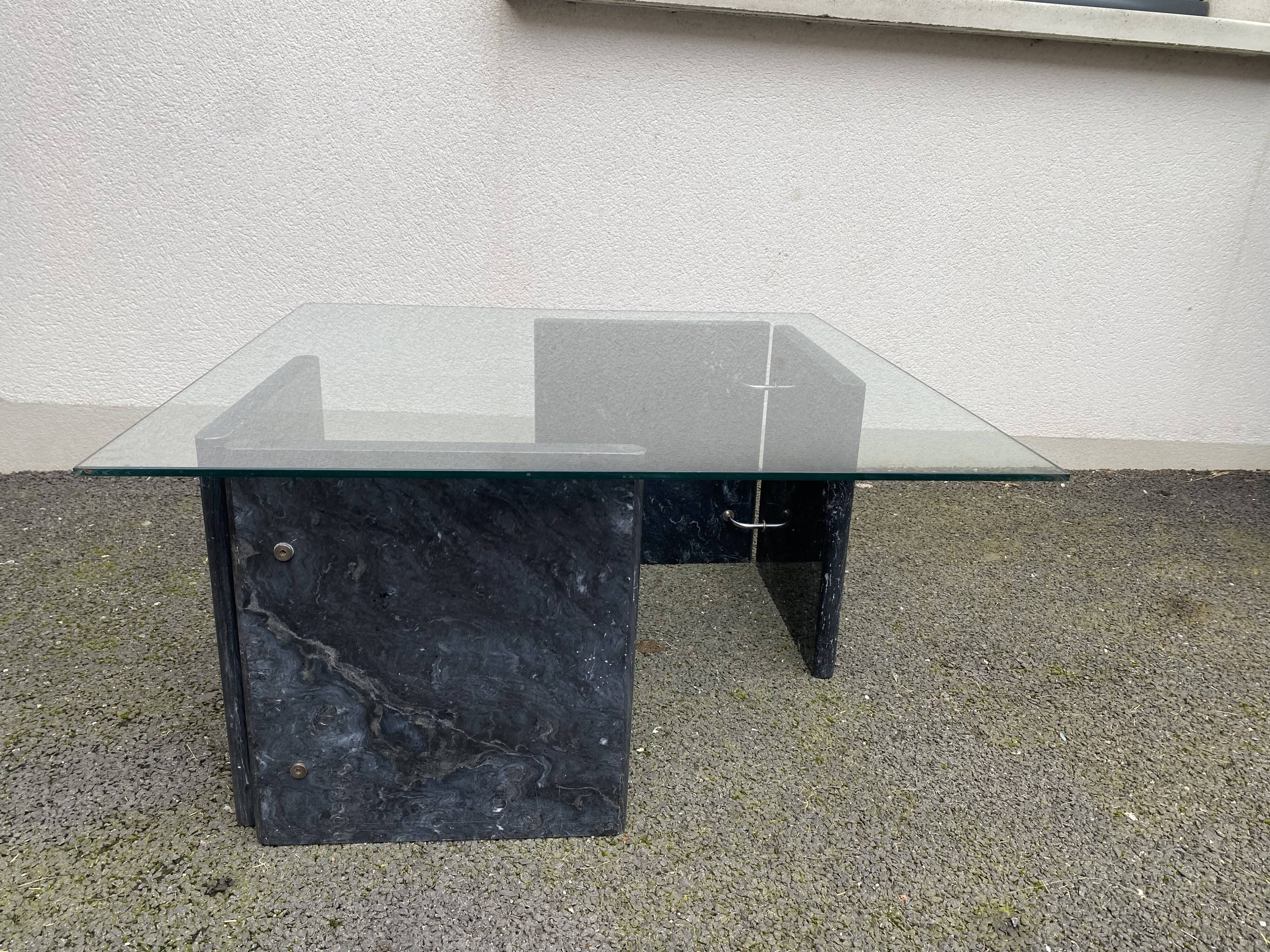 Table basse en marbre vintage années 70 design italien