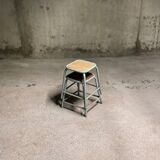 02 Mullca 1960 Vintage school or workshop stools