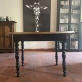 Round black solid oak flap table