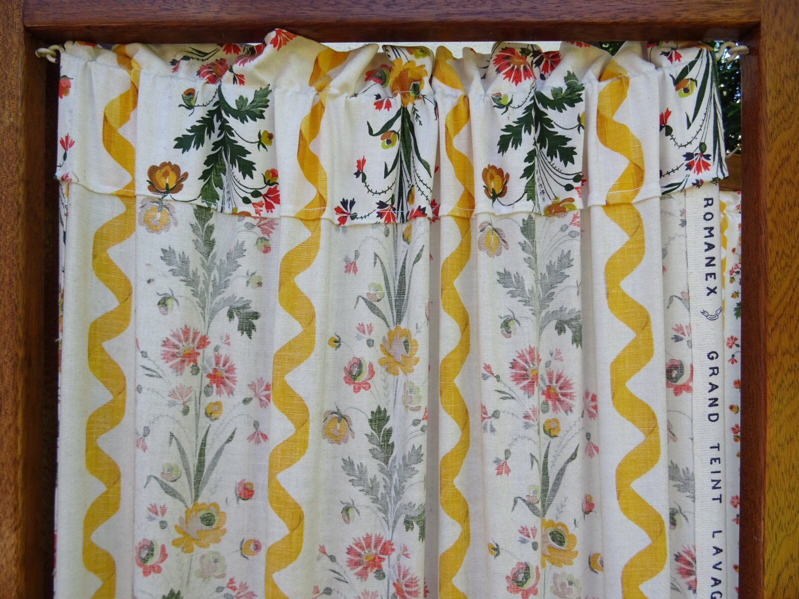 Vintage mahogany screen