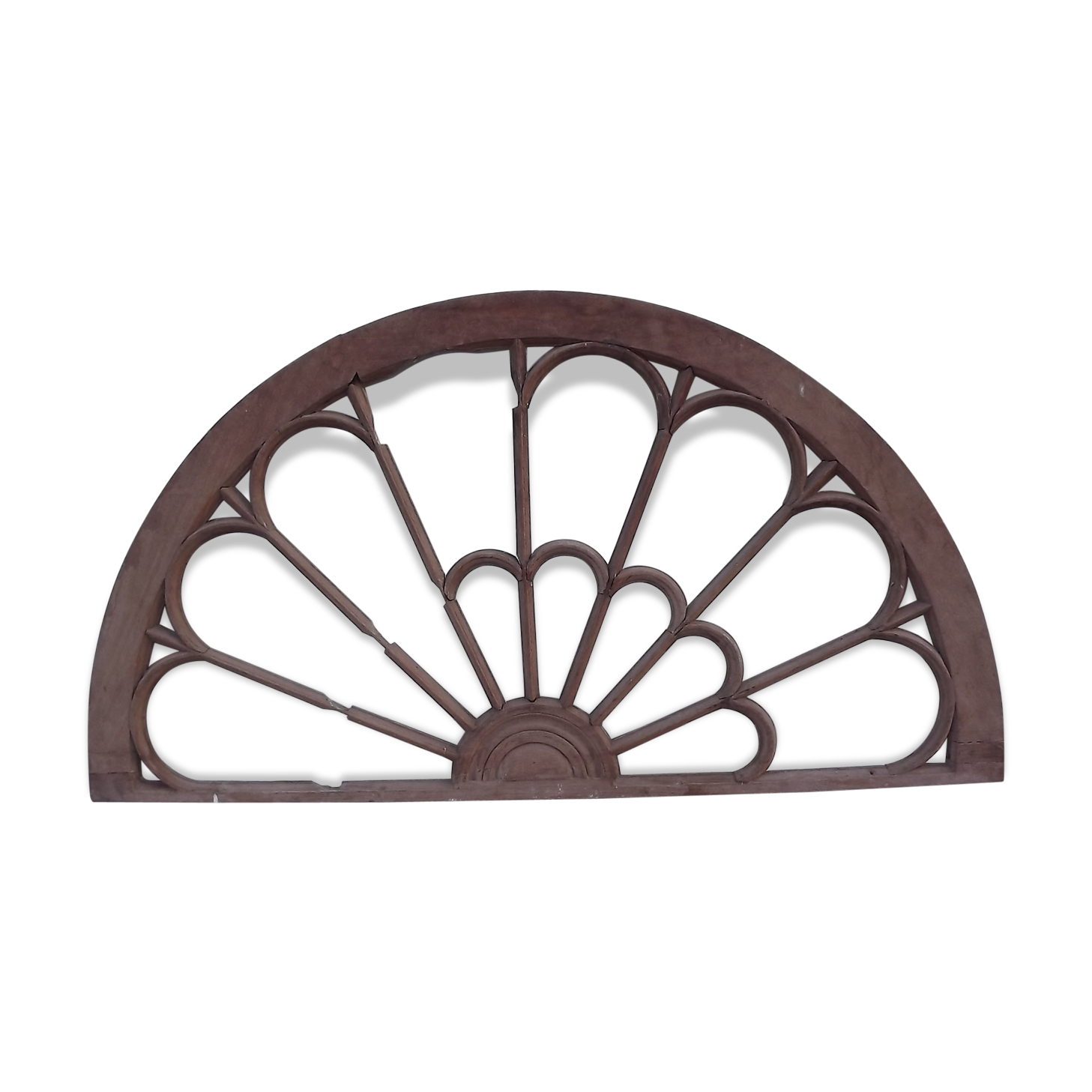 Pediment 19 th drown