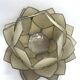 Fleur nacre et laiton