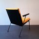 2 fauteuils jaunes 'Oase' avec accoudoirs de Wim Rietveld pour Ahrend de Circel