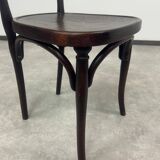 Curved wooden dining chair no. 228 by Thonet