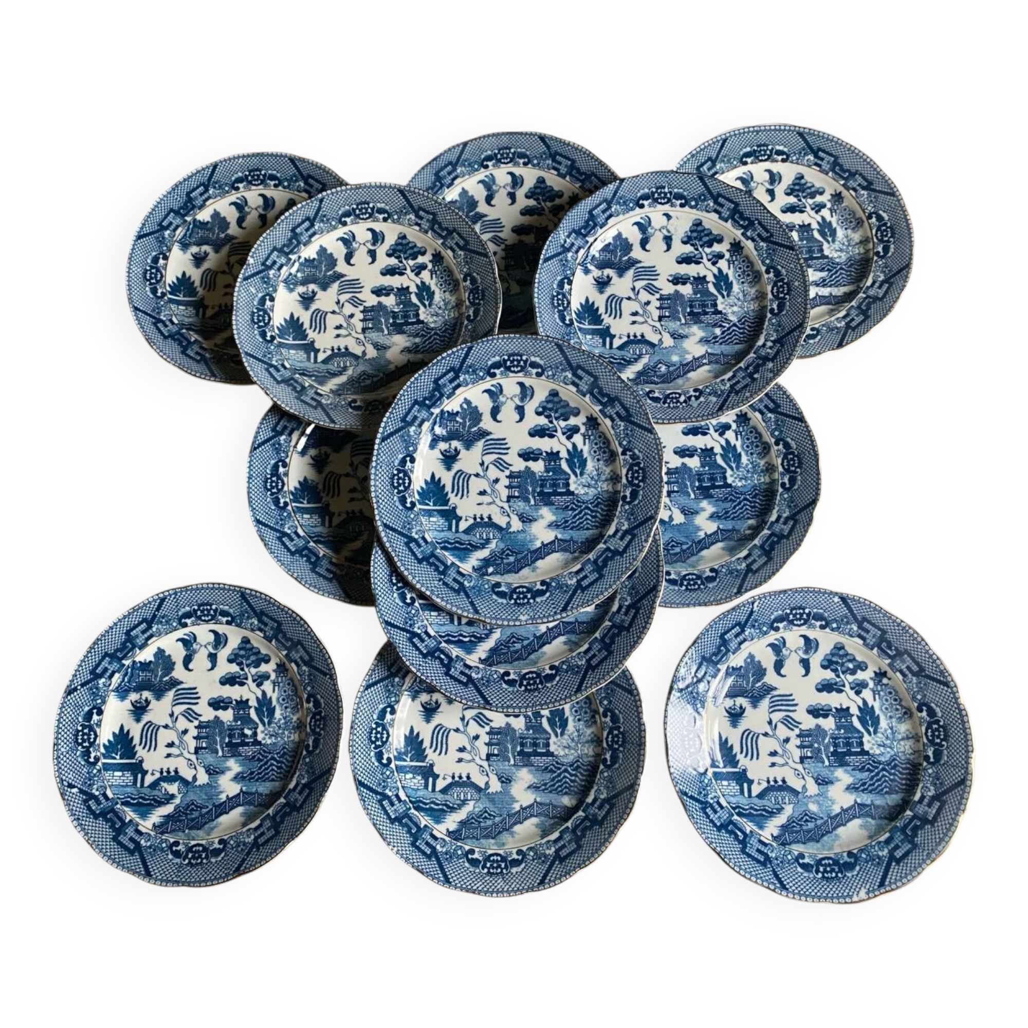 Blue Willow dessert plate service
