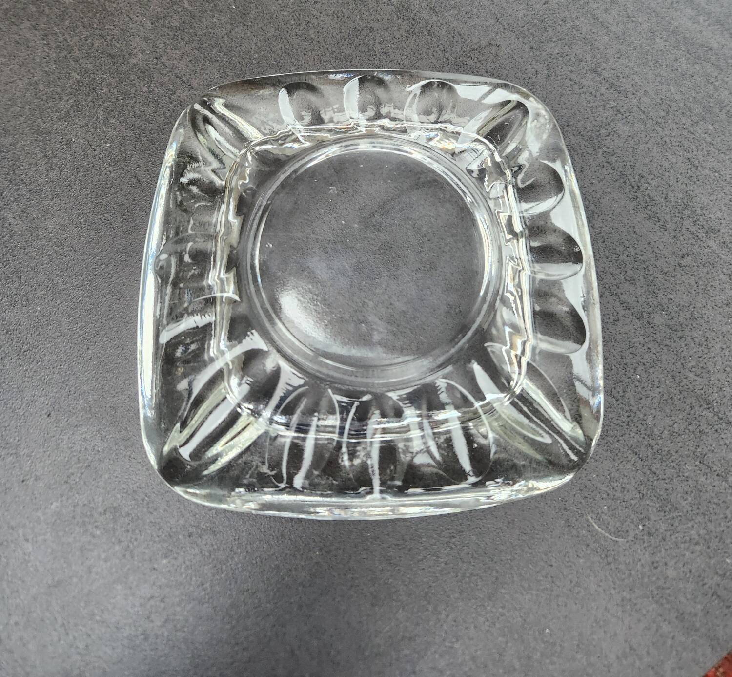 Solid glass ashtray/trinket tray 8
