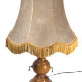 Retro-style lamp in turned wood and gold metal, 37x57cm