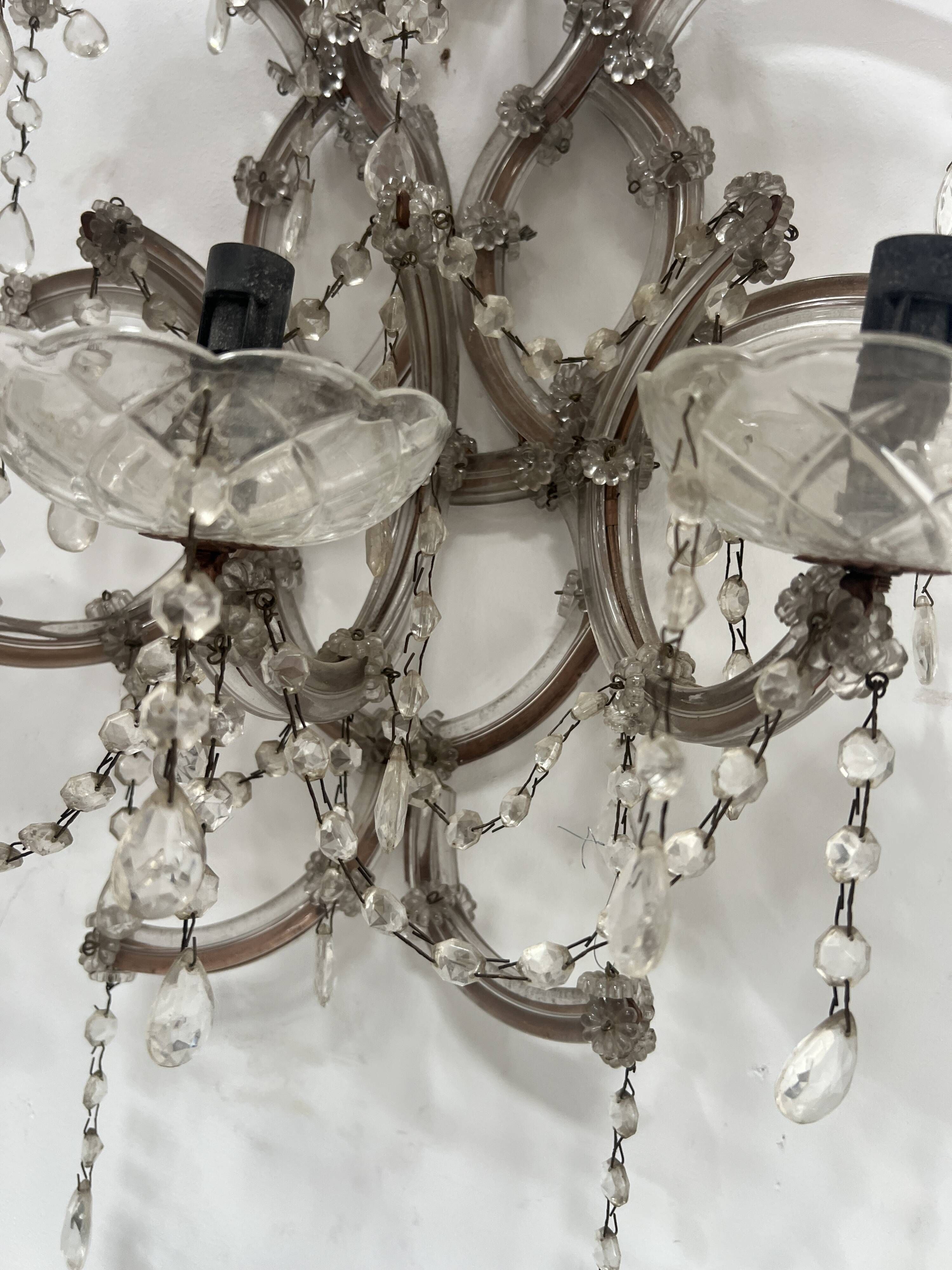 Pair of "Marie Thérèse" wall lights Brass frame glass and pendants 20th century