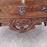 Commode nîmoise