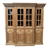 Vitrine de magasin en pin