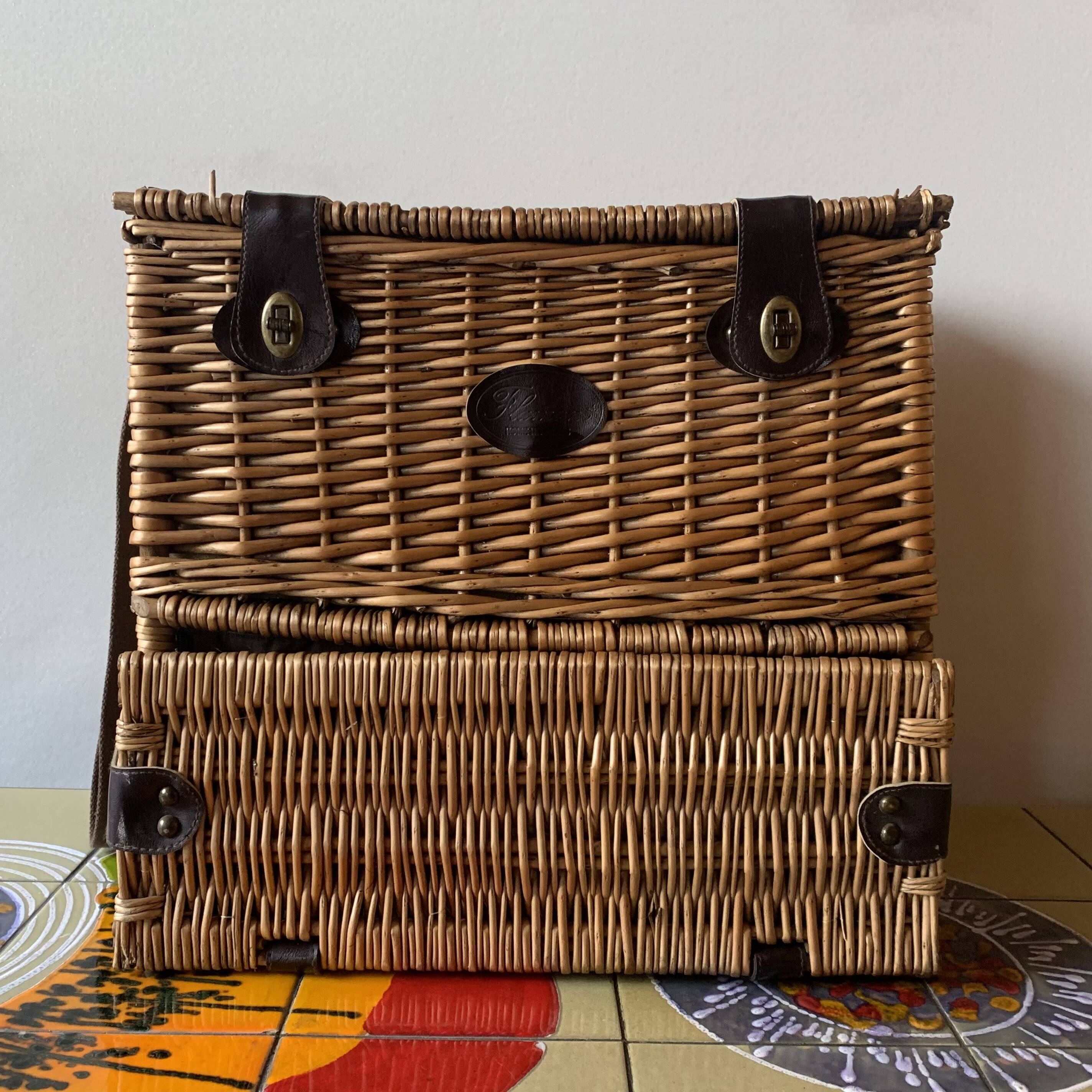 Vintage Flamingo Wicker Picnic Basket