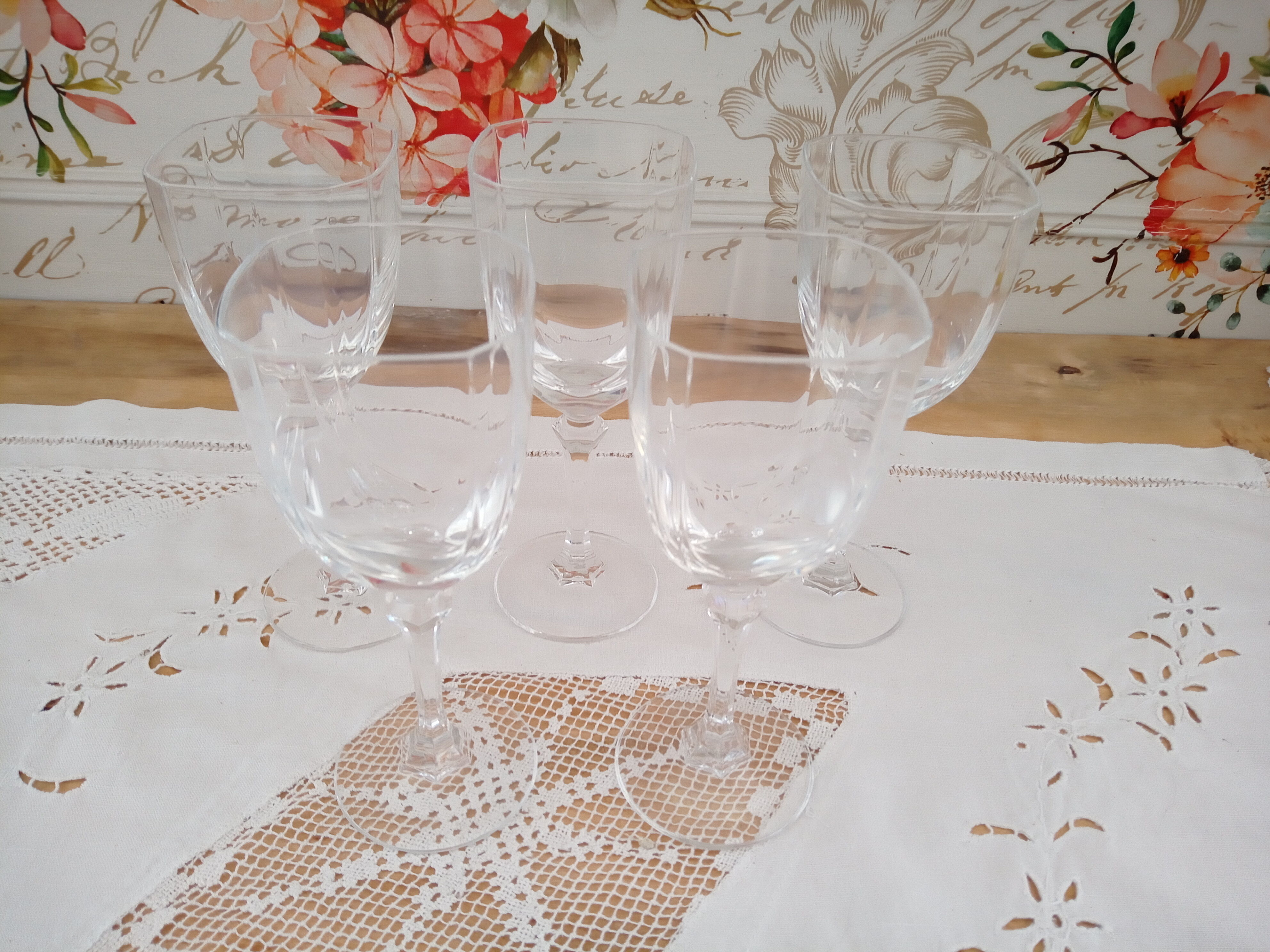Lot de 5 verres à vin en cristal style art déco