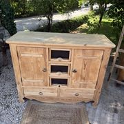 Meuble de rangement / Buffet pin massif