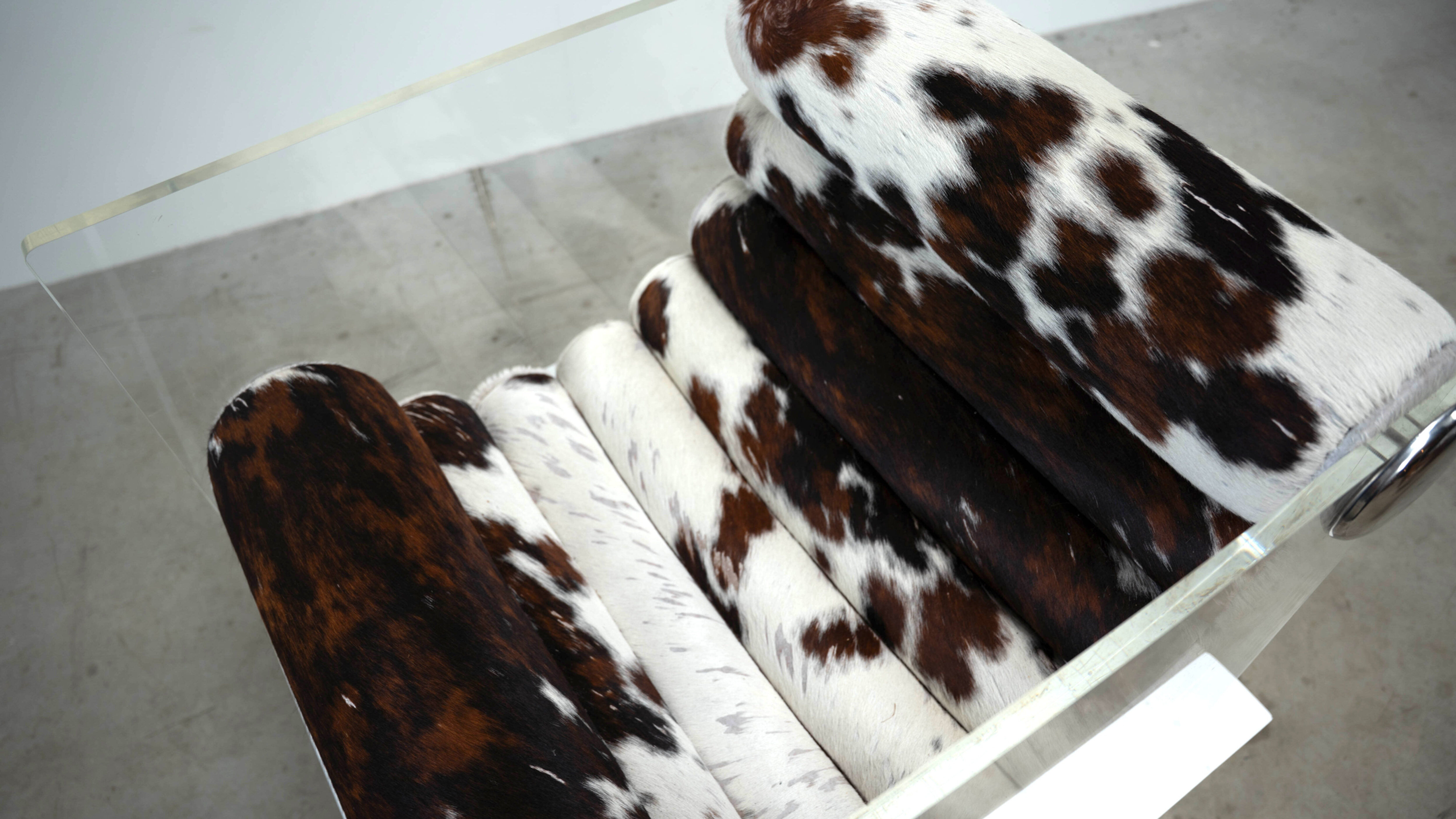 1970s French plexiglass lounge chair