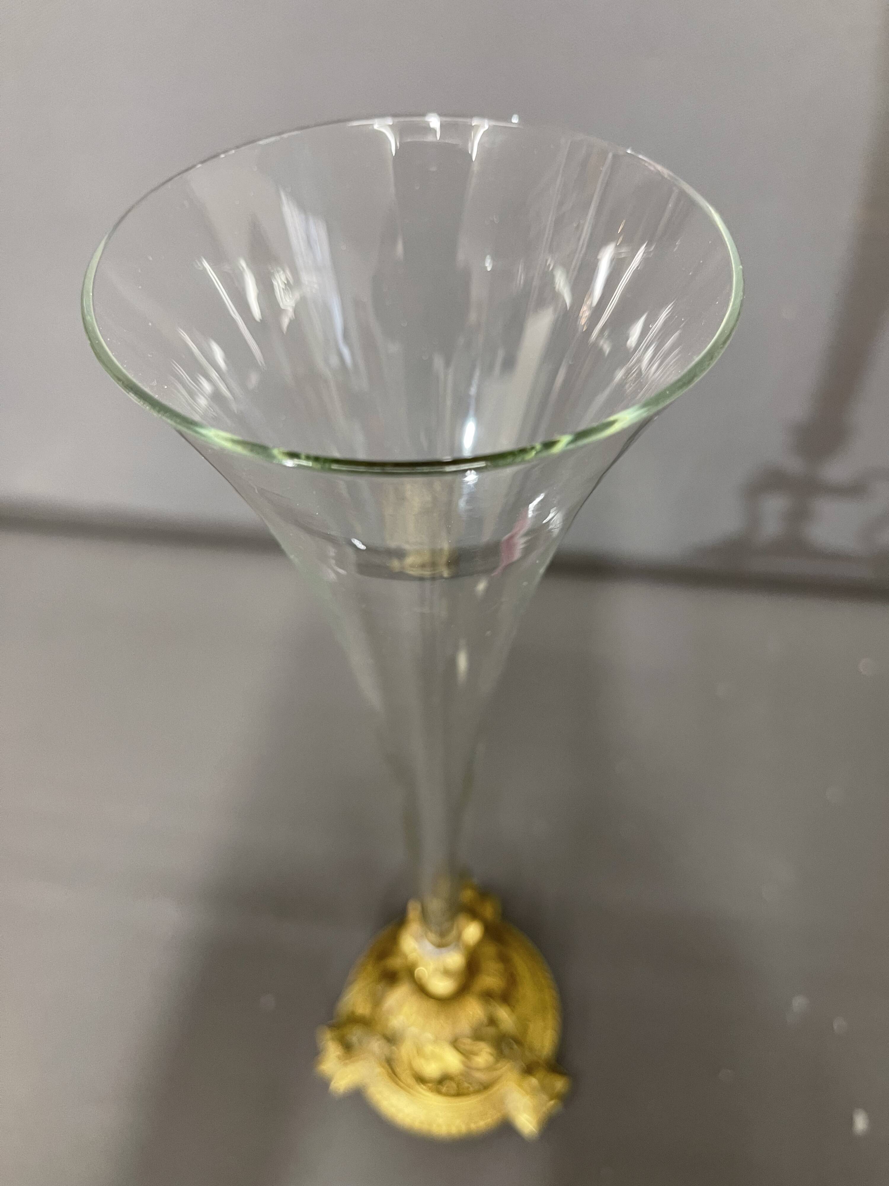 Vase cornet old, soliflore bronze